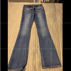 Flare/boot cut American eagle jeans!